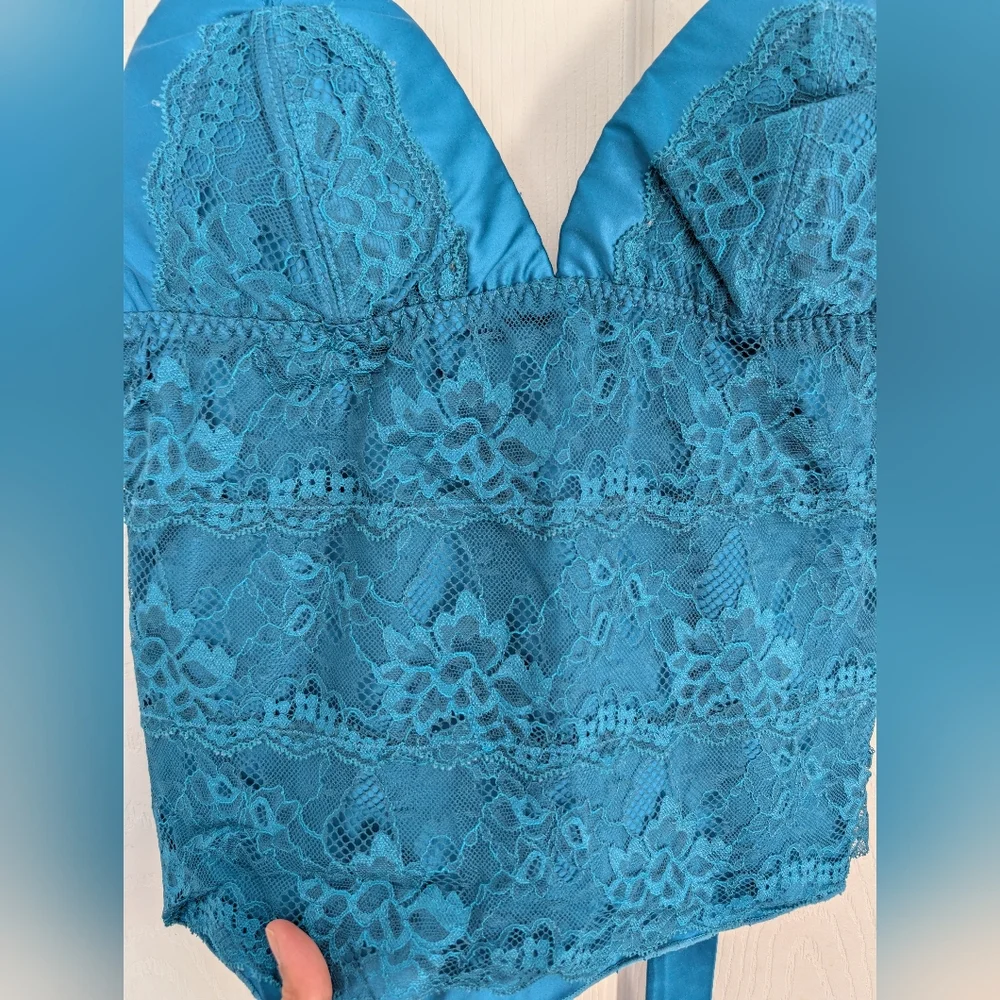 Blush Teal Satin And Lace Comisole Party Top - Picture 6 of 7